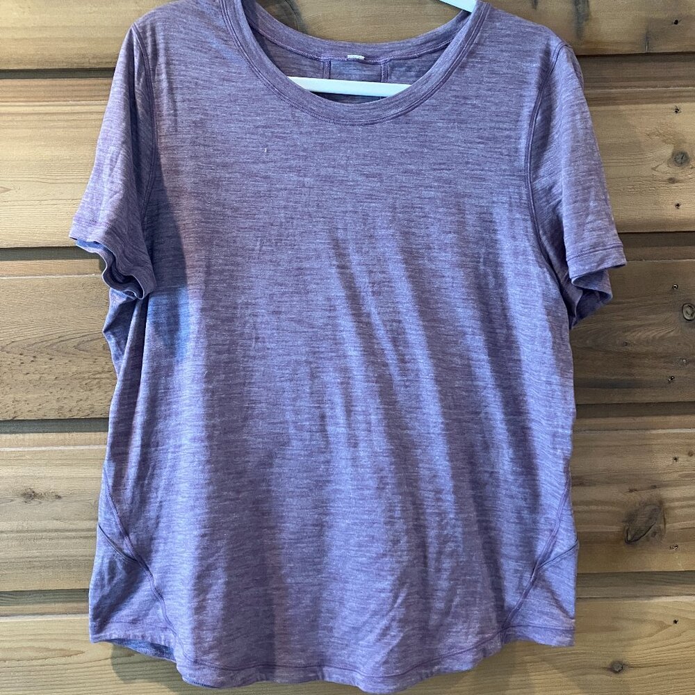 TWO Lululemon short sleeved workout tees